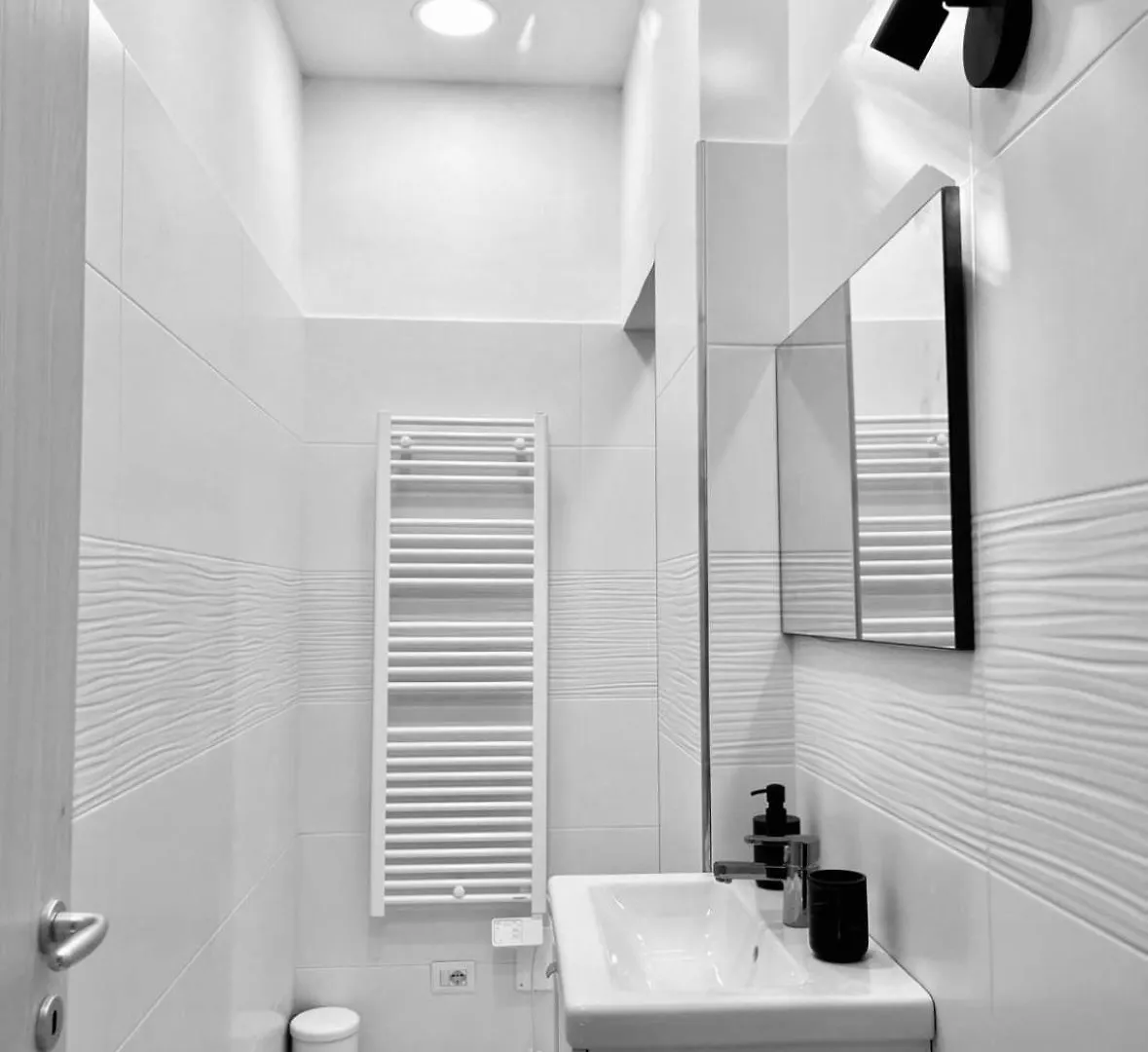 Elegant & Luxe A 200M Da Stazione E Aereoporto Di Ciampino Apartment Italy